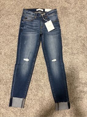 KanCan Medium Blue Distressed Ankle Crop Jeans